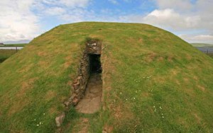 Orkney-Islands.Cairn_.not_.tomb_.e-300x188