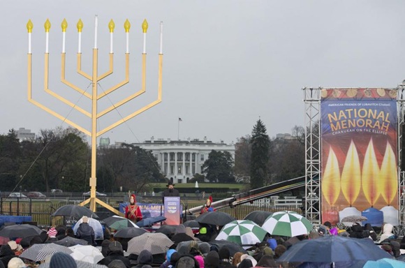 2013-National-Chanukah-Menorah-Lighting