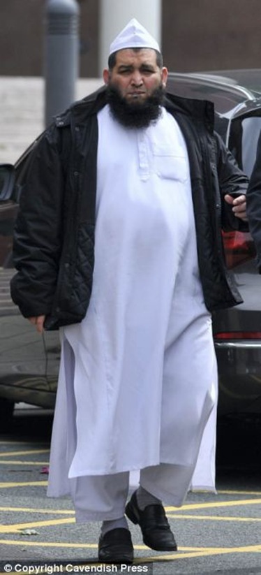 Islamic teacher Suleman Maknojioa sexually abused a young girl as he taught her the Koran Islamic teacher Suleman Maknojioa sexually abused a young girl as he taught her the Koran