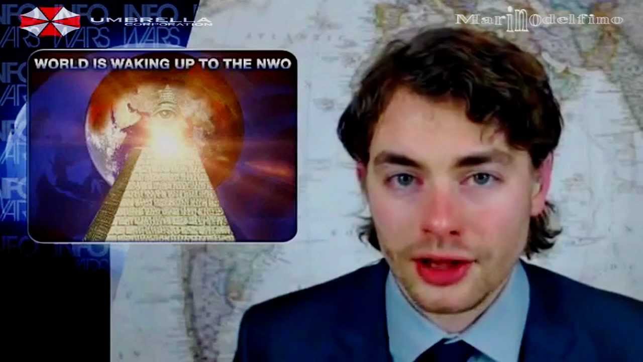 Possible Jew Paul Joseph Watson often wears lipstick while reporting for Infowars.