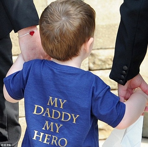 article-2568317-1BDA871B00000578-171_634x632 article-2568317-1BDA871B00000578-171_634x632