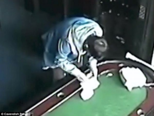 article-2584302-1C6BF6AA00000578-762_634x475 article-2584302-1C6BF6AA00000578-762_634x475