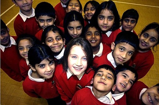 article-1244599-004B706D00000258-978_468x308