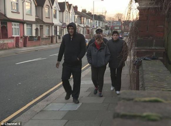 article-2595815-1CCC946000000578-676_634x470 article-2595815-1CCC946000000578-676_634x470