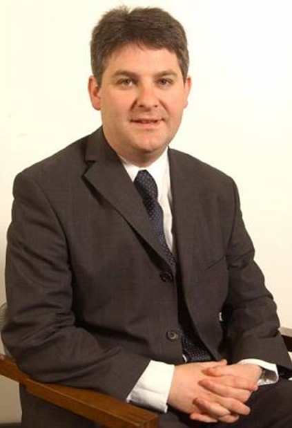 article-0-0353137A0000044D-716_306x449