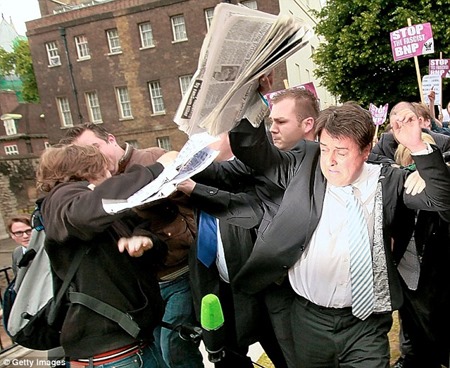 article-1191829-054858F5000005DC-344_634x519 article-1191829-054858F5000005DC-344_634x519