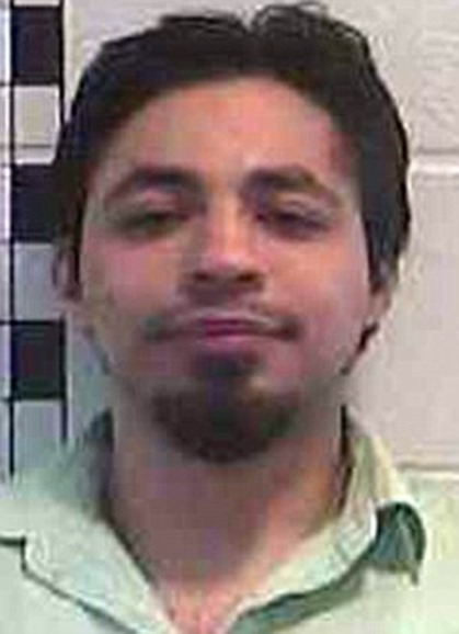 article-2462835-18C6DF5100000578-155_306x423