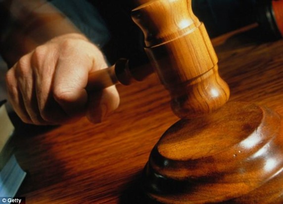 article-2625103-1DB98DE400000578-599_634x458 article-2625103-1DB98DE400000578-599_634x458