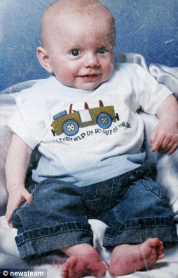 article-2662696-1EEB95AA00000578-532_306x478 article-2662696-1EEB95AA00000578-532_306x478