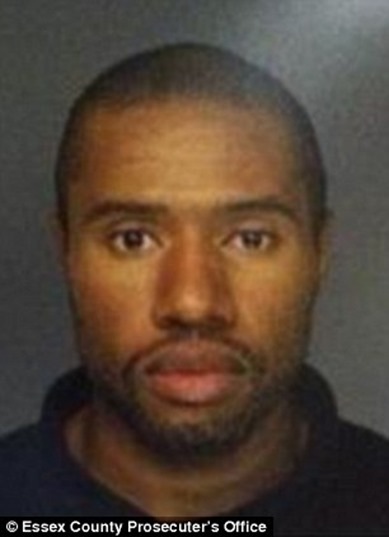 article-2716315-2043348D00000578-686_306x423 article-2716315-2043348D00000578-686_306x423