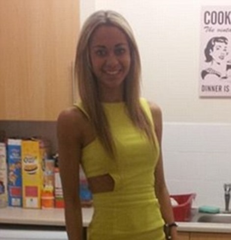 article-2722845-207859EE00000578-128_306x693 article-2722845-207859EE00000578-128_306x693