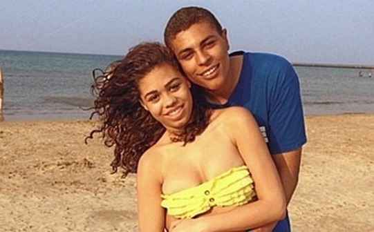 article-2723665-2081468D00000578-271_634x638