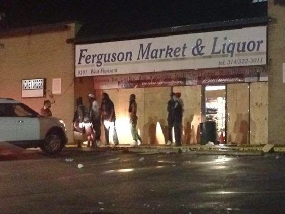 ferguson-10-looting