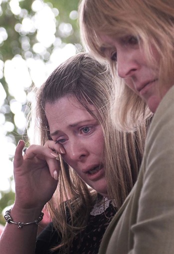 Rebecca-Rigby-centre-and-Lyn-Rigby