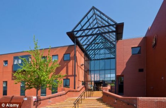 article-2202580-14FE7FD0000005DC-580_468x305 article-2202580-14FE7FD0000005DC-580_468x305