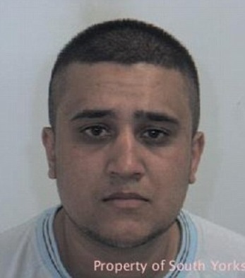 1413208490132_wps_36_Umar_Razaq_By_Dave_Higgen