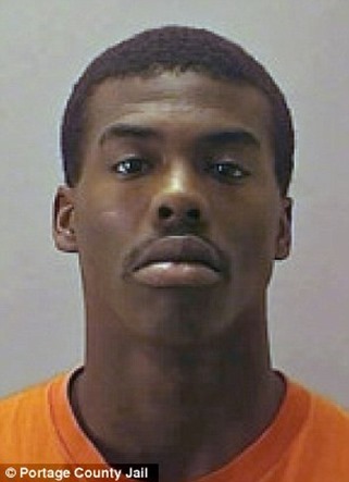 article-2304559-191CBEFB000005DC-298_306x423