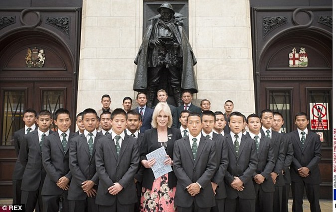 1416001994841_wps_3_English_actress_Joanna_Lu