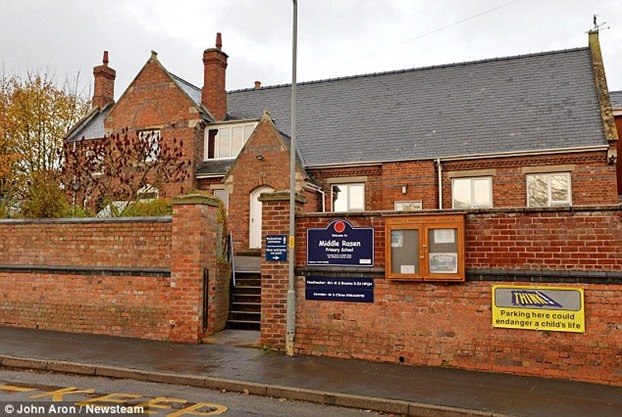 234B119B00000578-0-image-51_1416399393791