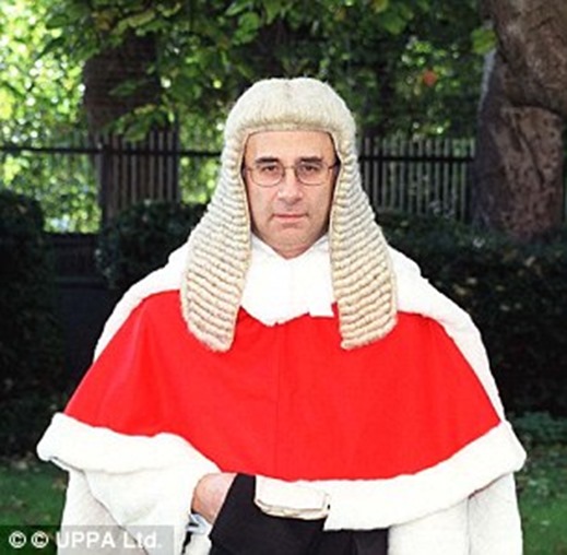 0037D54900000258-2866816-image-m-42_1418128462759 0037D54900000258-2866816-image-m-42_1418128462759