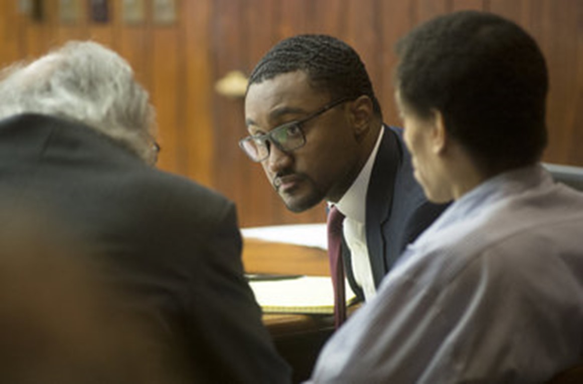 16556240-large 16556240-large