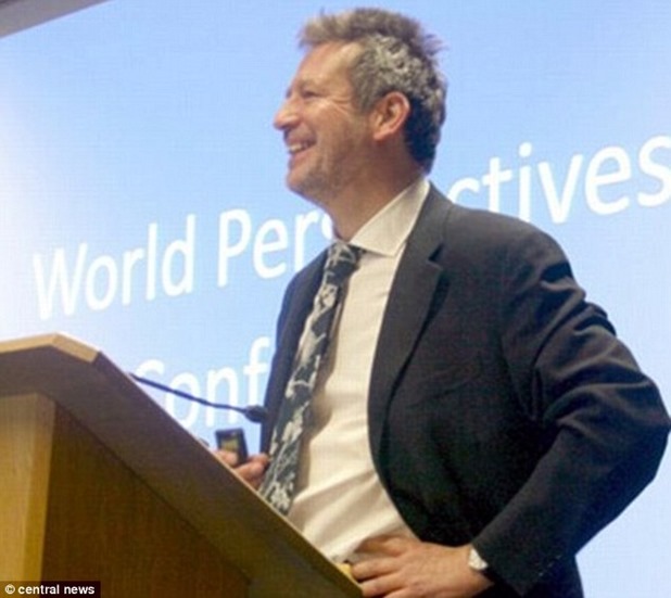 2416F11100000578-0-image-a-75_1418999726591 2416F11100000578-0-image-a-75_1418999726591