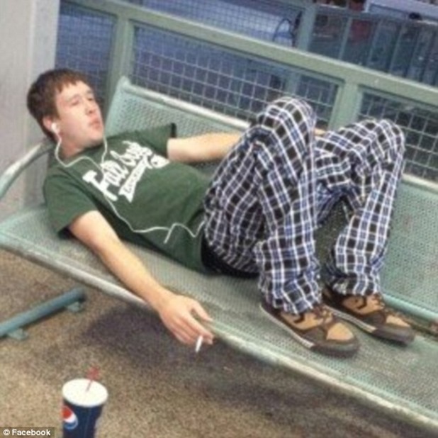 246261A400000578-2895200-image-a-25_1420267586592