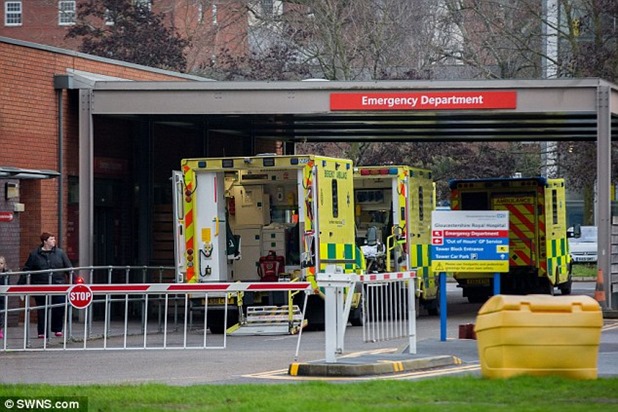 246D59EE00000578-2896973-Gloucestershire_Royal_Hospital_pictured_and_Cheltenham_General_H-a-9_1420463666540