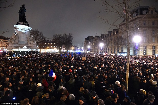 247C777400000578-2900259-image-a-8_1420657486858