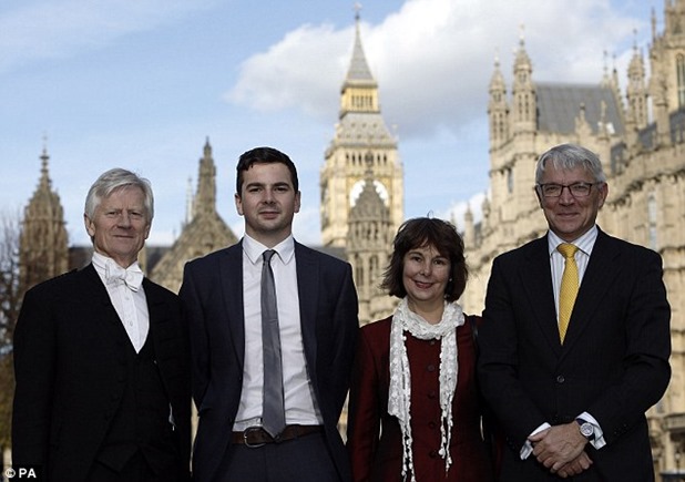 262B177000000578-0-image-m-40_1425174040219 262B177000000578-0-image-m-40_1425174040219