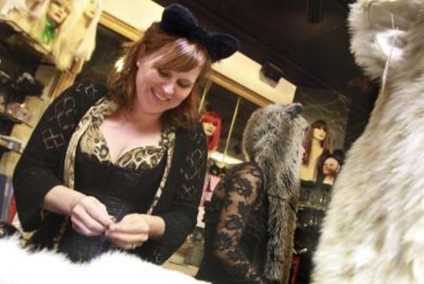 shannon-in-her-store