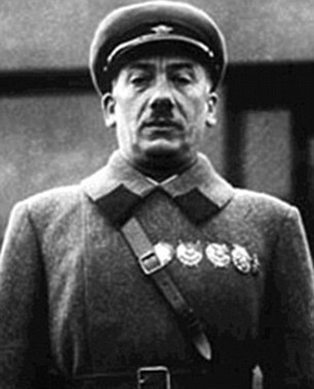 2761B82100000578-3030339-image-m-36_1428530022420