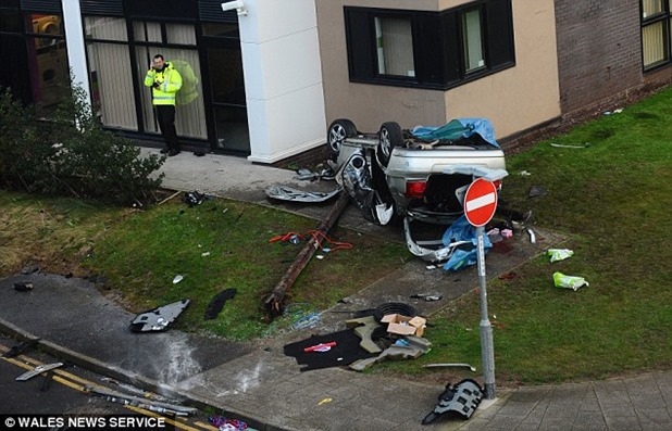 2786F20E00000578-3037262-image-a-4_1428942521945