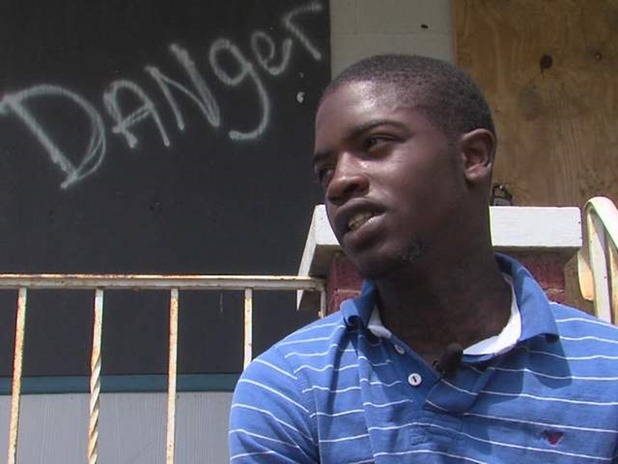 EX_GANG_MEMBER_TURNED_MILLIONAIRED_624320001_20130529180529_640_480