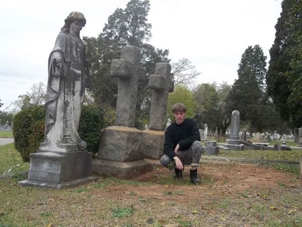 dylann-roof-anti-american-photos-17