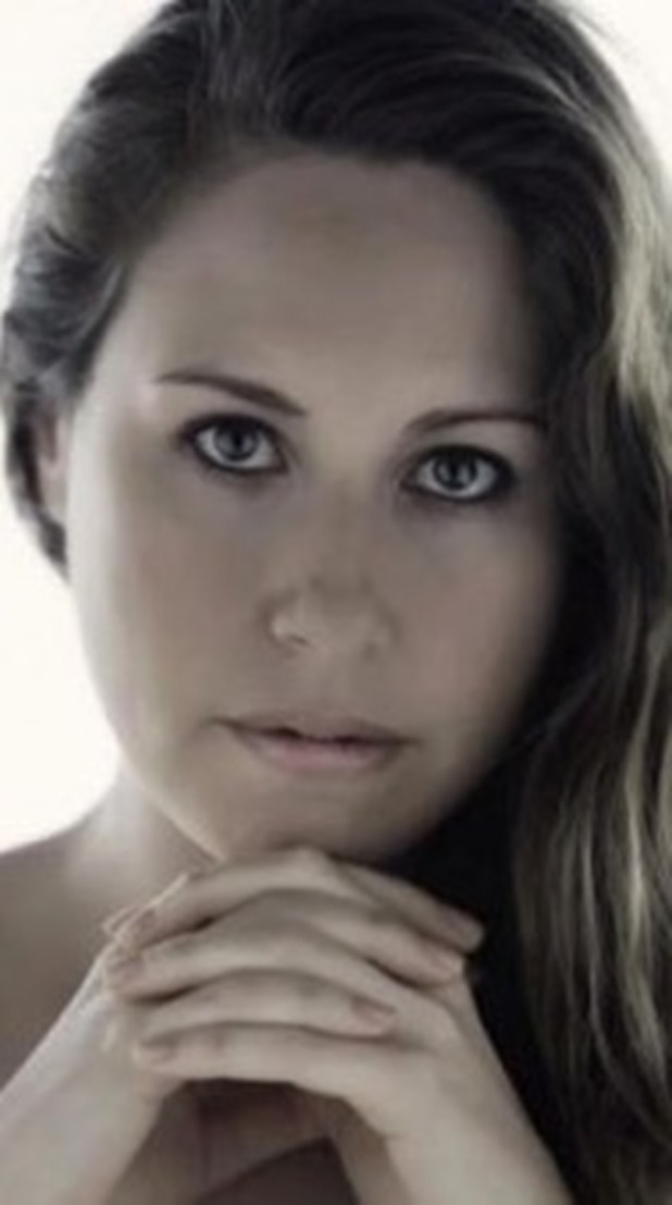 troopers-Give-Taylor-Swift-Fans-Escort-After-Limo-Breaks-Down3-400x341 (1)