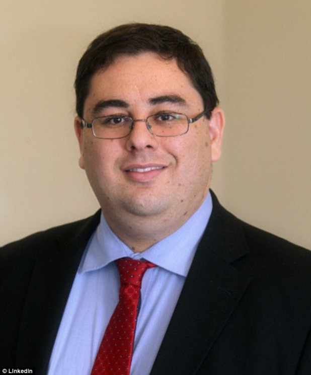 Andre Oboler wants all Aussie patriots in jail so he can eat their share of dinners