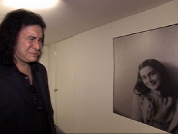 NDA0NzMzOTYxMjQ_o_anne-frank-moves-kiss-rocker-to-tears