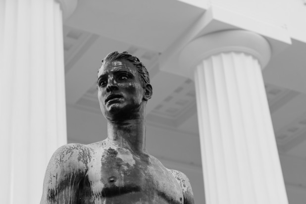 Vienna+--+sculpture+black+and+white