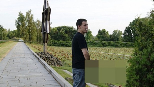 holohoax-urinater-628x356