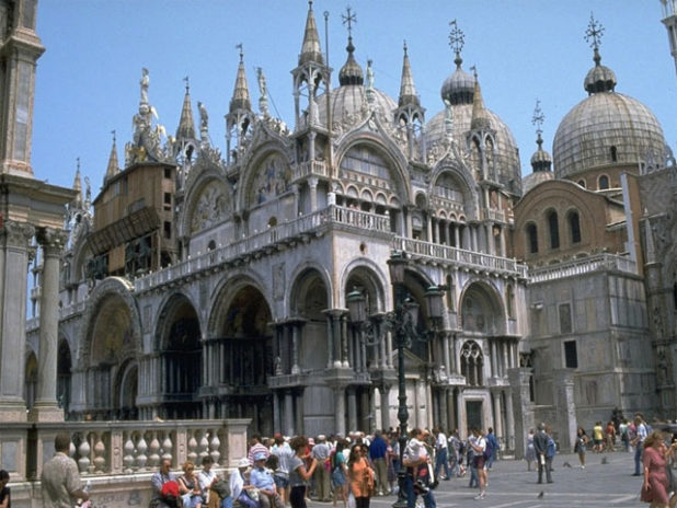 b1d924d8a3651db200b976a90d926831ba1e3c09