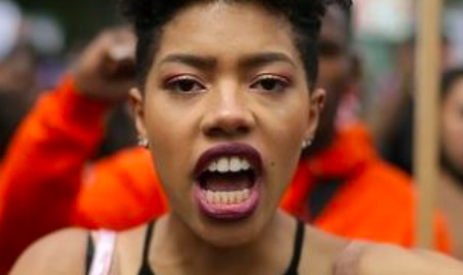 UK: People Defending Statues Clash with Black Lives Matter and Police in Trafalgar Square