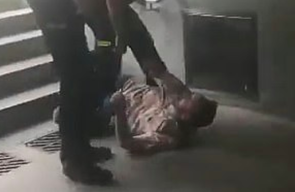 Train and Subway Passengers Beaten, Thrown Down Stairs for Not Wearing Face Masks in Spain