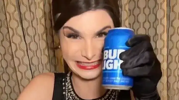 Watch: Joe Rogan Drinks Tranny Beer Bud Light, Says He Doesn’t Care About the Tranny Agenda