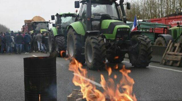 France: Farmers Continue Protests Despite Government Giving Them Concessions