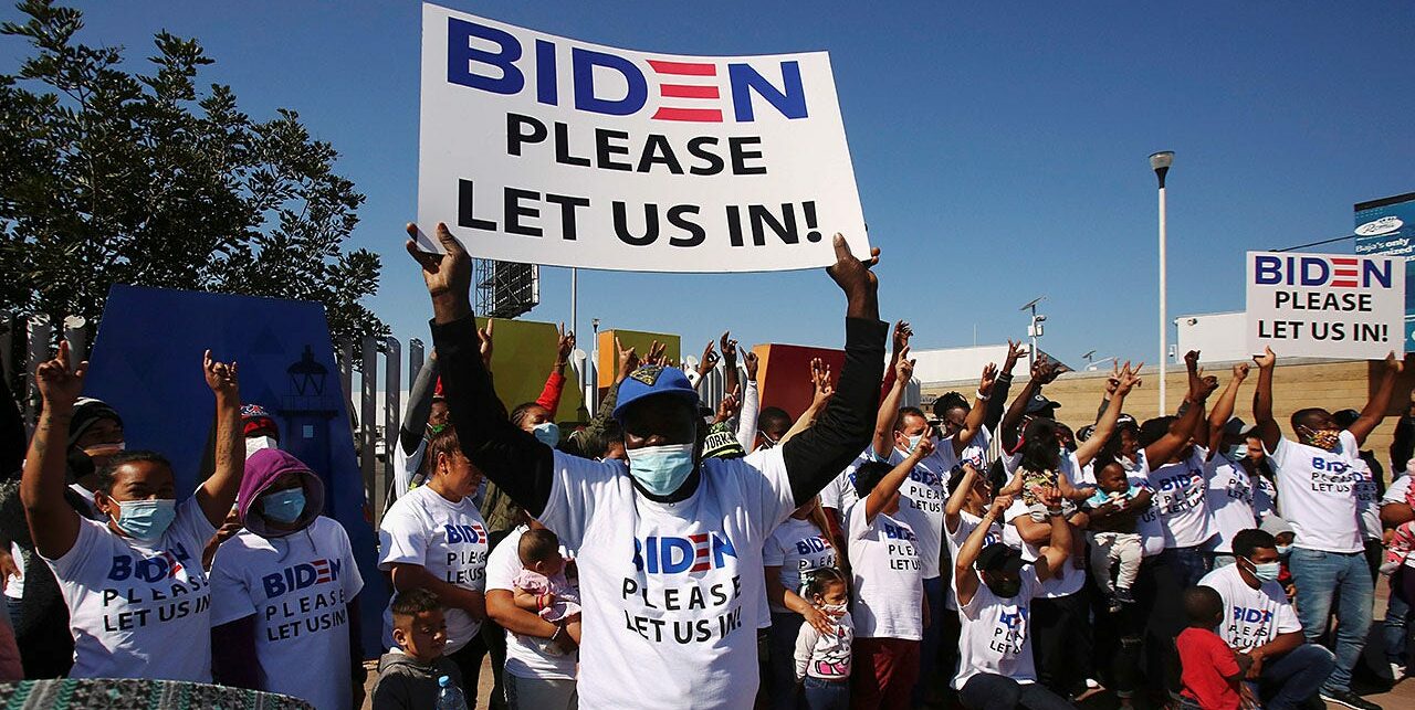 Texas: Federal Judge Bans Cops from Arresting Invaders