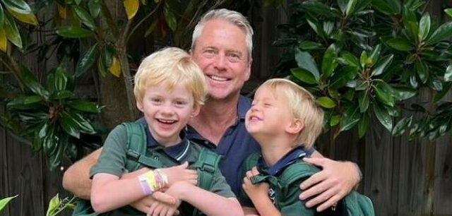 Australia: 44-Year-Old TV Presenter Drops Dead While Walking His Dog