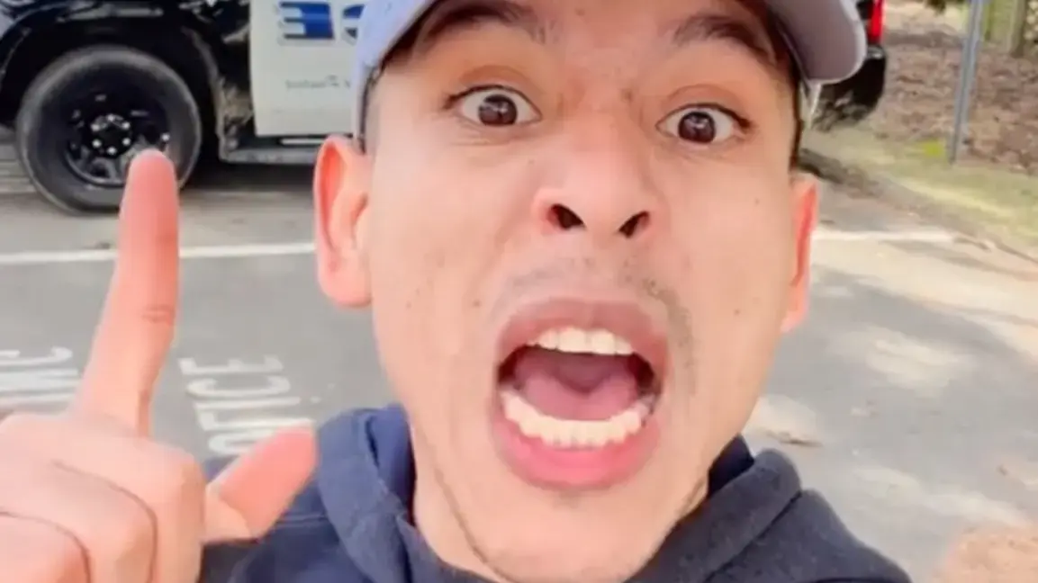 Venezuelan Crisis Actor Who Makes Outrage Videos Says He’s a Victim of Persecution in Interview from Jail