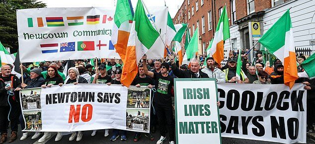 Ireland: Thousands of People Protest Against Great Replacement in Dublin