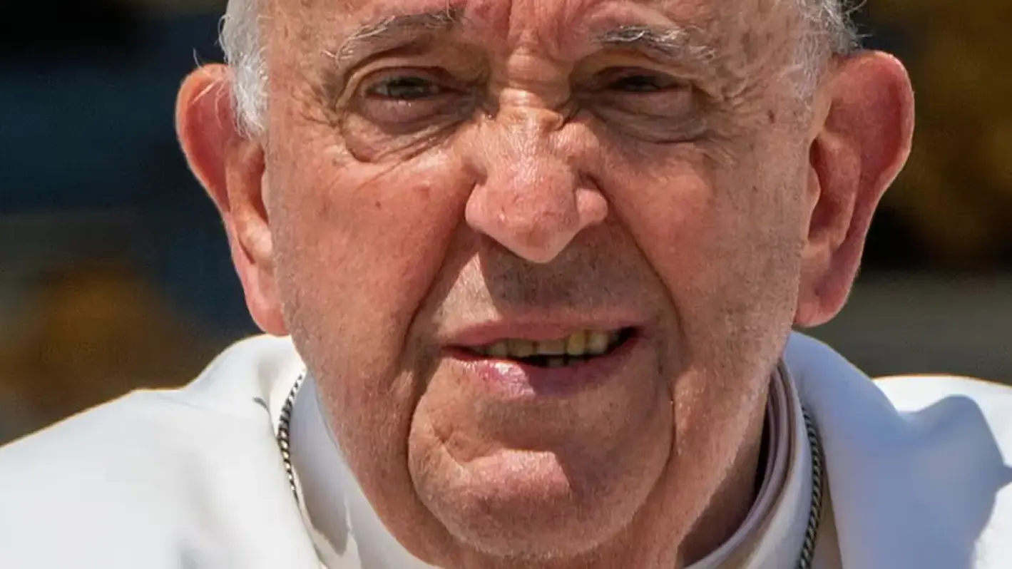 Pope Francis Tells Young Priests “Gossip is a Women’s Thing” Days After Faggot Controversy